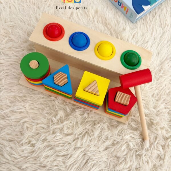 Jeu du marteau et tri de formes